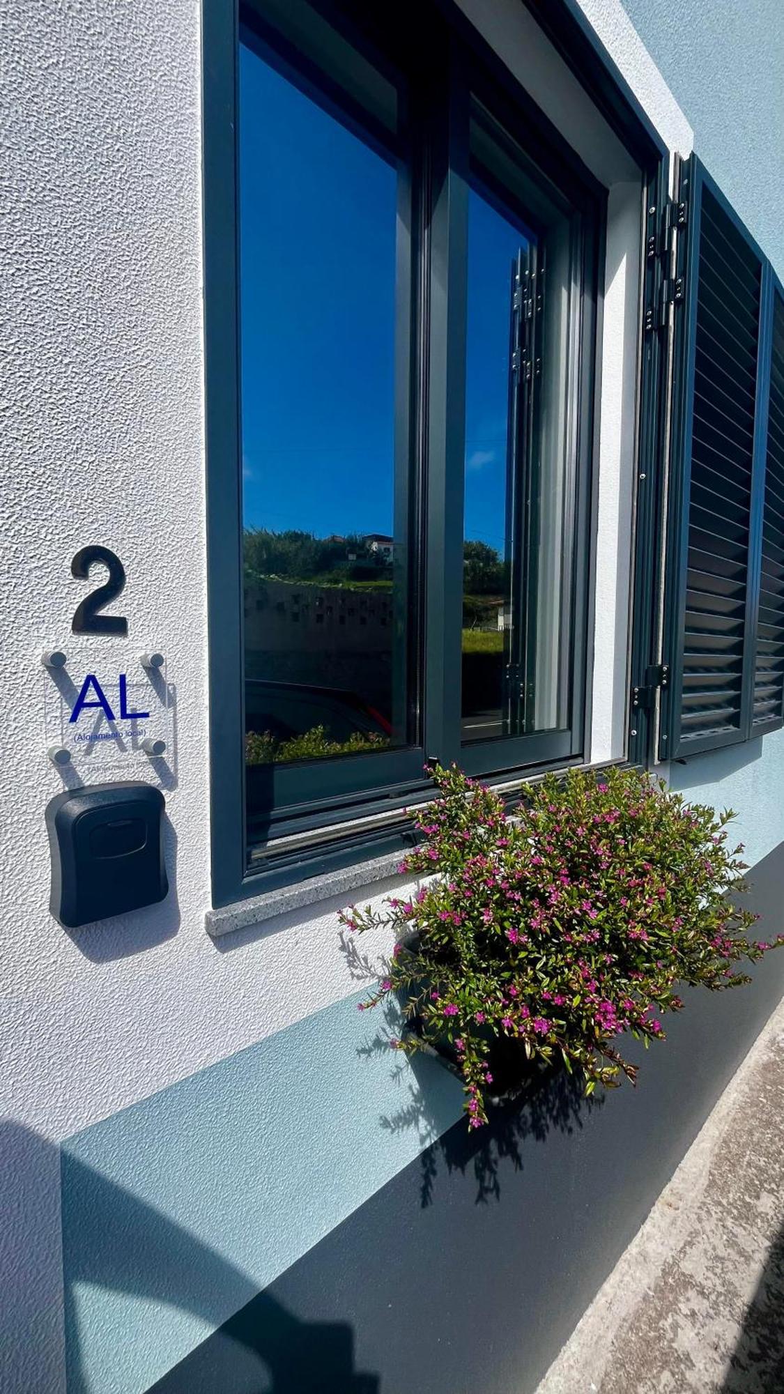 Appartement Anastacio Tiny House à Porto Moniz Extérieur photo