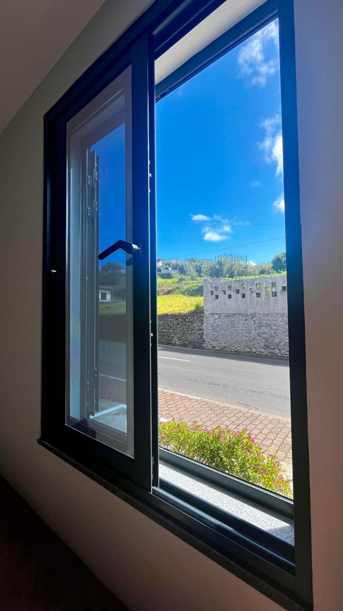 Appartement Anastacio Tiny House à Porto Moniz Extérieur photo